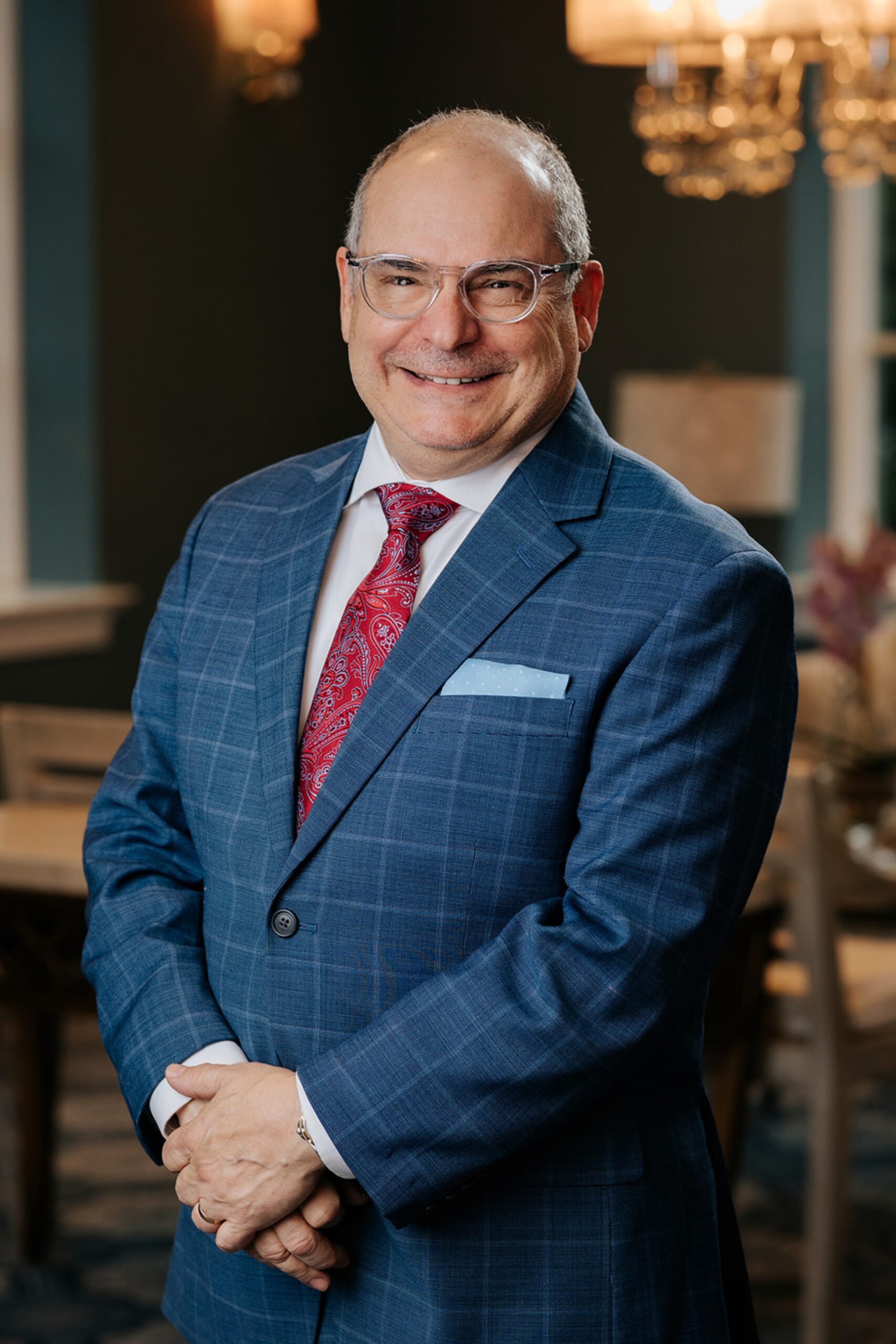 Robert Mondelli Headshot